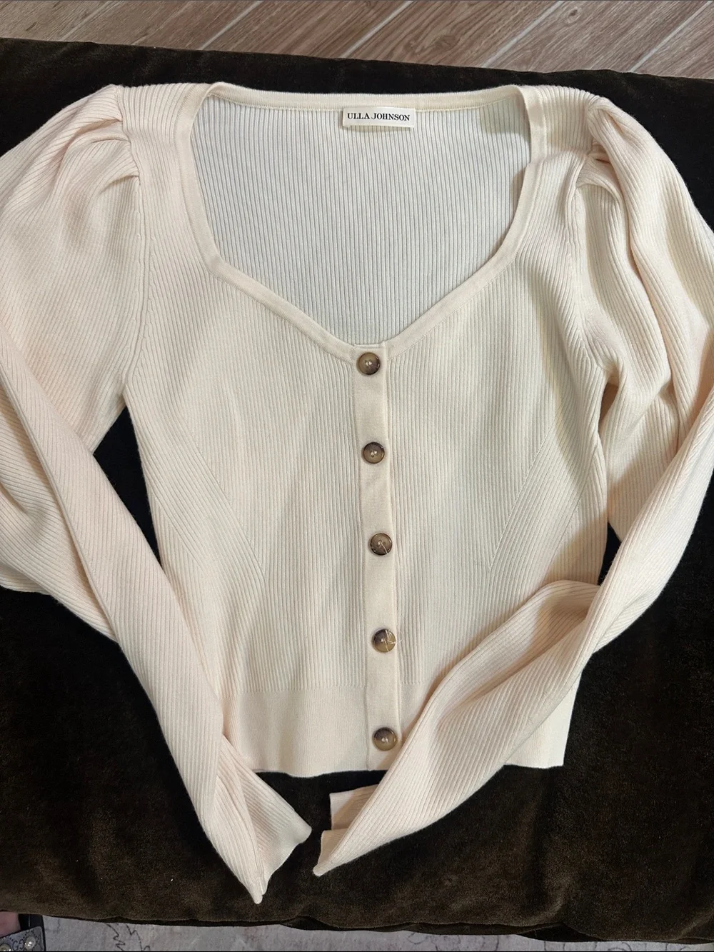 Ulla Johnson Soft Cream Ribbed Scoop-Neck Cardigan with Buttons 100% wool